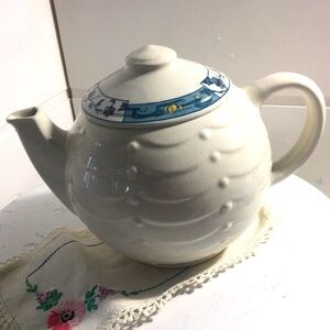 Vintage aqua detailing white Art Deco tea pot